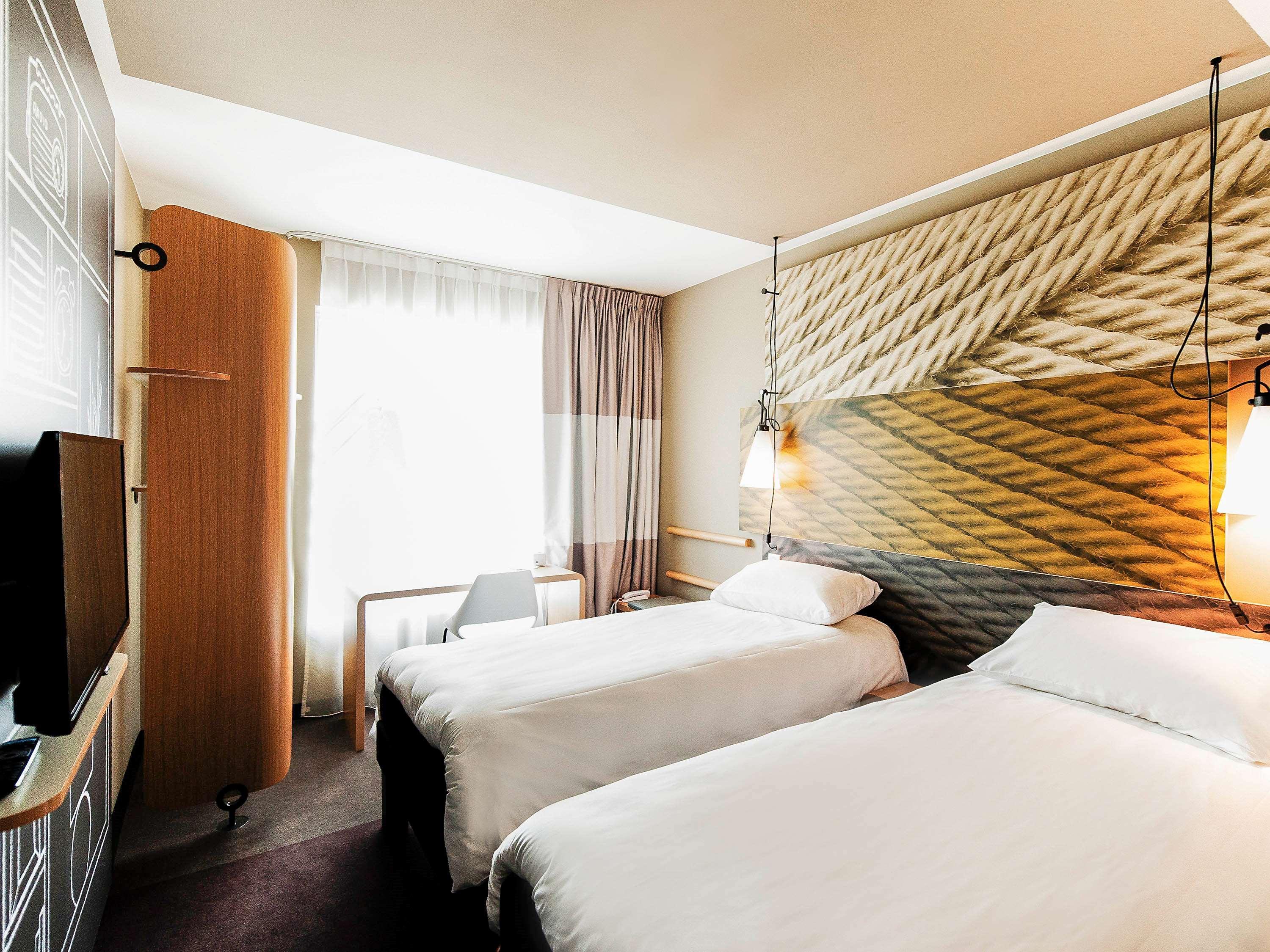 Ibis Poznan Polnoc Hotel Suchy Las Exterior photo