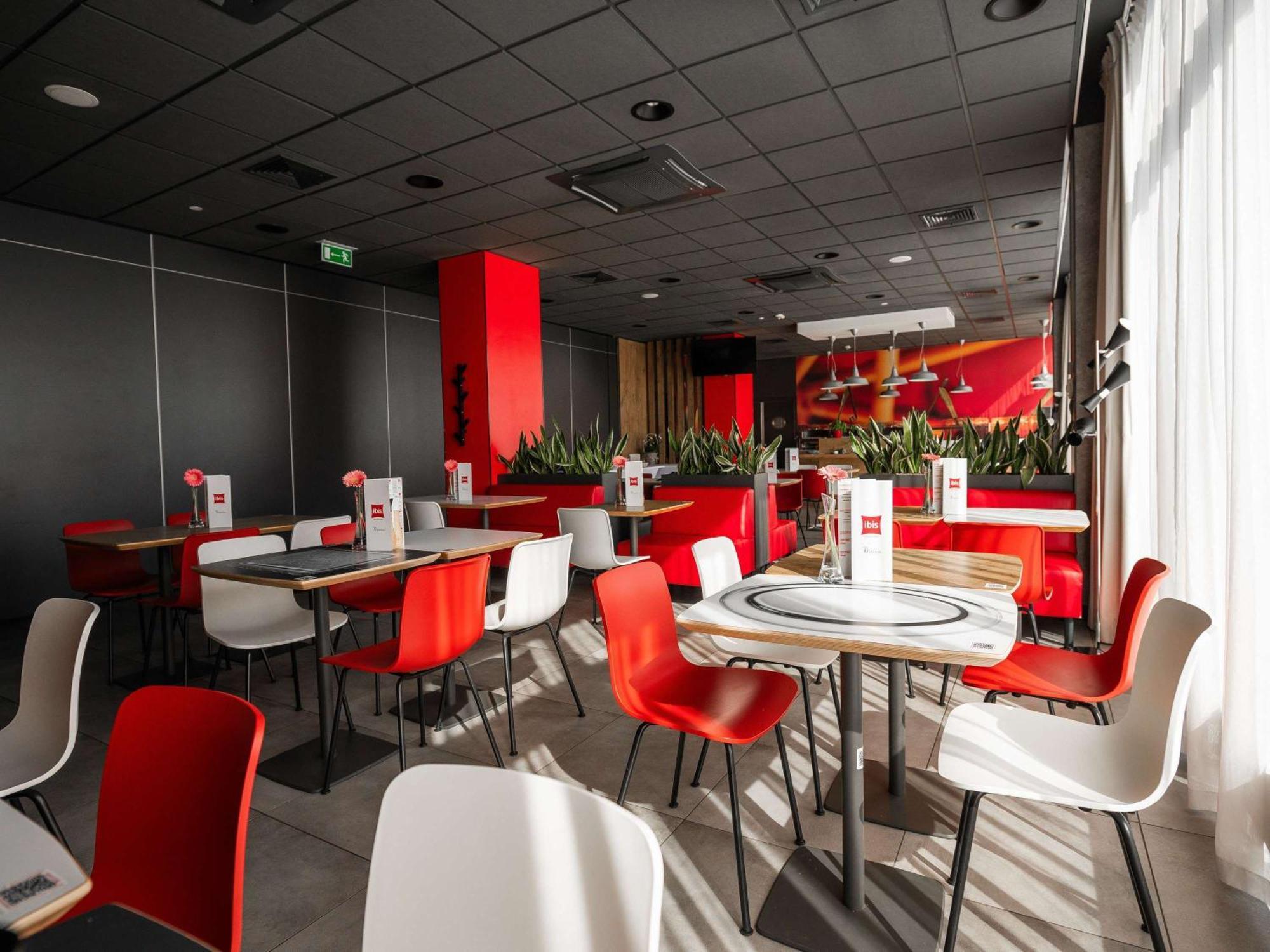 Ibis Poznan Polnoc Hotel Suchy Las Exterior photo