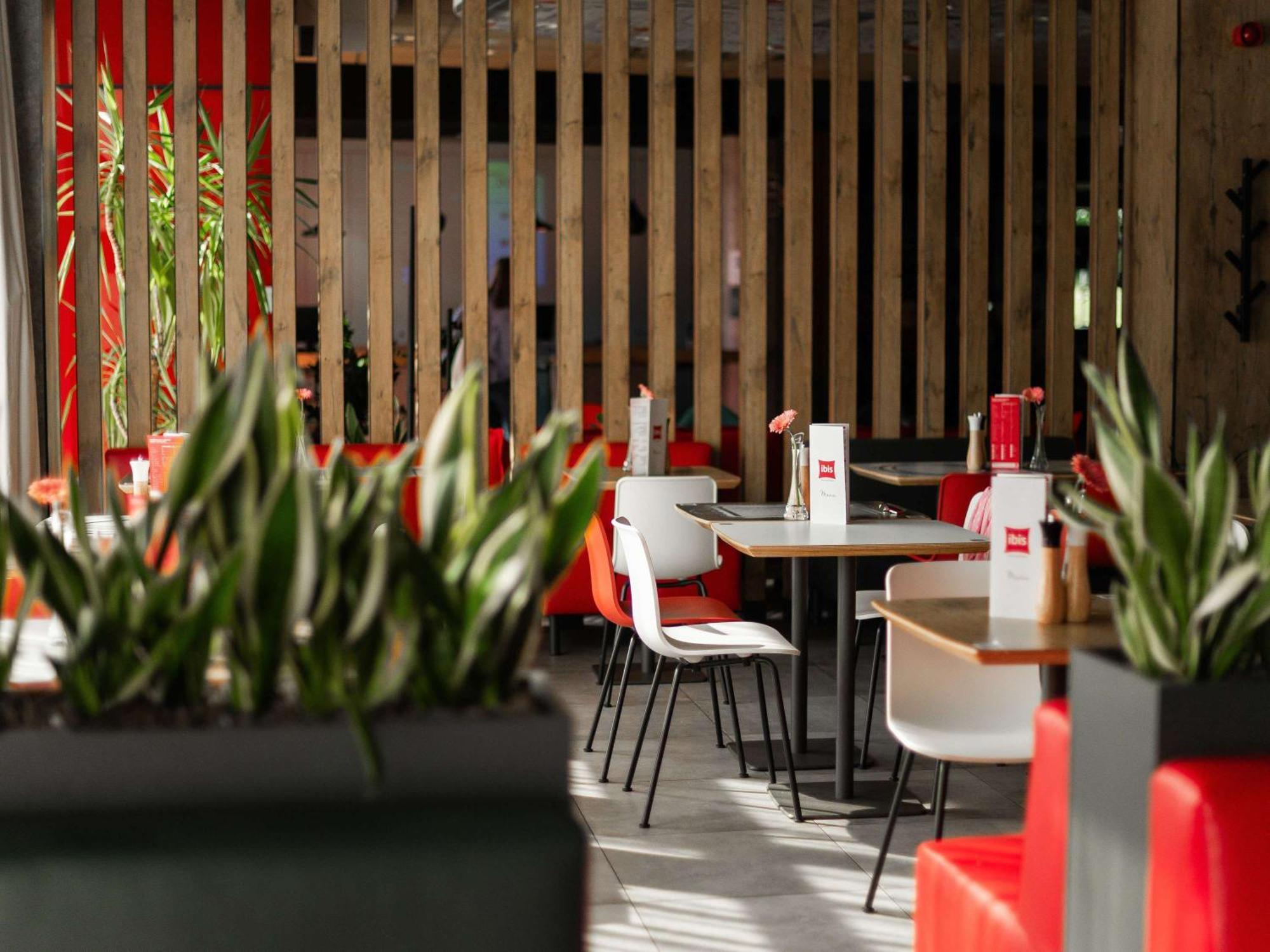 Ibis Poznan Polnoc Hotel Suchy Las Exterior photo